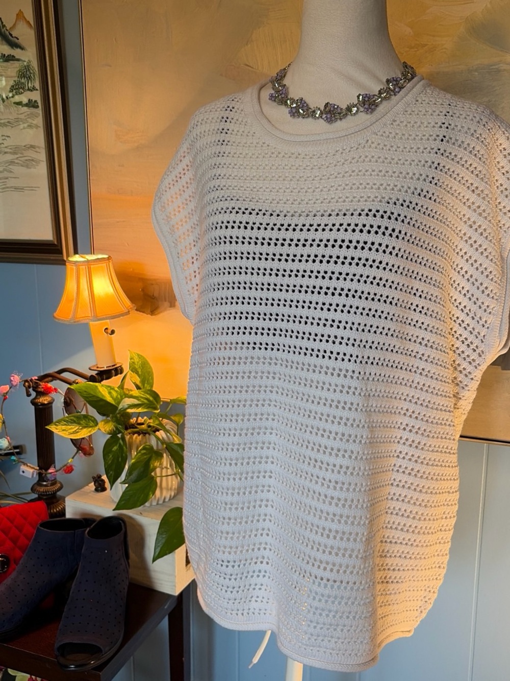 Women’s White Open-Weave Short Sleeve Knit Top